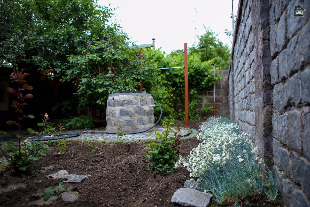 Guest House In Gyumri Exterior photo